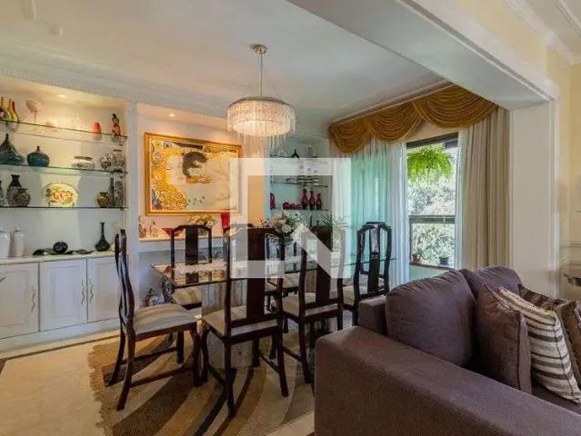 Apartamento para Locação em São Paulo/SP Morumbi 3 Quartos