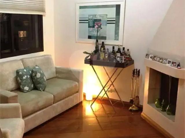 Apartamento para Locação em São Paulo/SP Morumbi 4 Quartos
