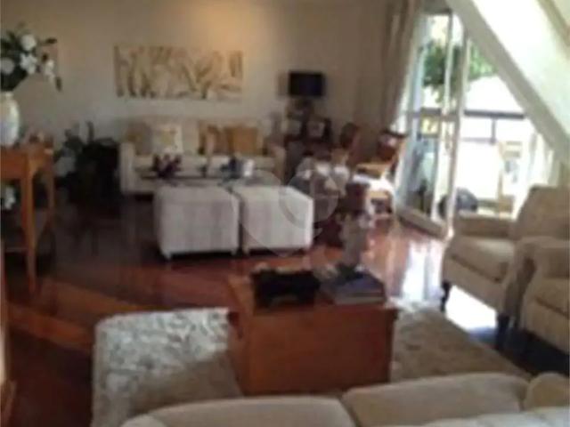 Apartamento para Locação em São Paulo/SP Morumbi 4 Quartos
