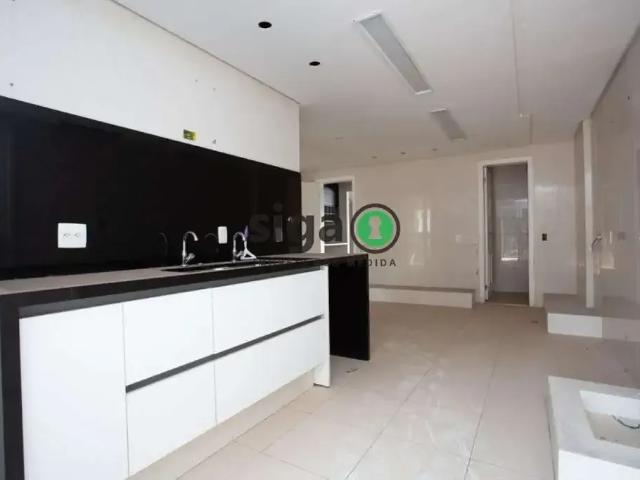Apartamento para Locação em São Paulo/SP Panamby 5 Quartos