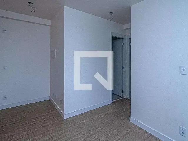 Apartamento para Locação em São Paulo/SP Parque Bristol 2 Quartos