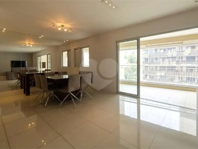 Apartamento para Locação em São Paulo/SP Perdizes 3 Quartos