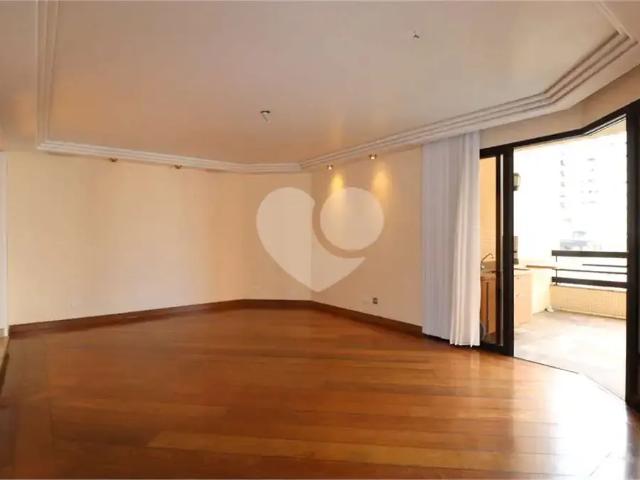 Apartamento para Locação em São Paulo/SP Santana 4 Quartos