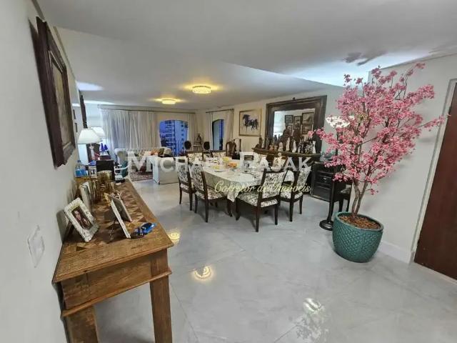 Apartamento para Locação em São Paulo/SP Santo Amaro 4 Quartos