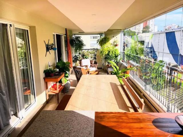 Apartamento para Locação em São Paulo/SP Santo Amaro 4 Quartos