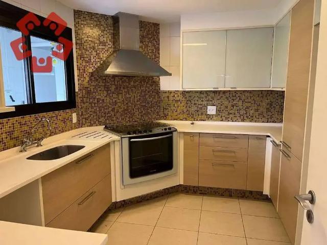 Apartamento para Locação em São Vicente/SP Centro 3 Quartos
