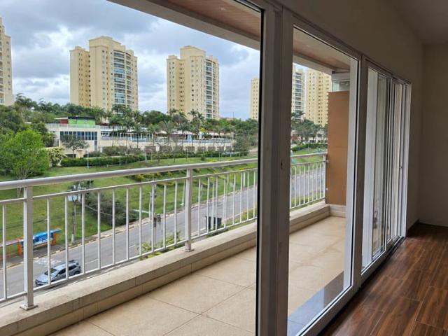 Apartamento para Locação em Santana de Parnaíba/SP Tamboré 1 Quartos
