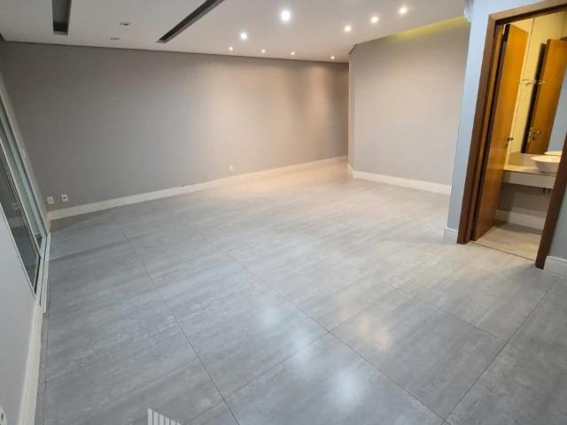 Apartamento para Locação em Santana de Parnaíba/SP Tamboré 3 Quartos