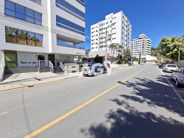Apartamento para Locação em Santo Amaro da Imperatriz/SC Centro 3 Quartos