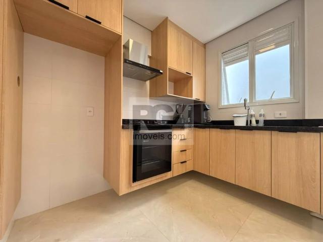Apartamento para Locação em Santos/SP Embaré 2 Quartos