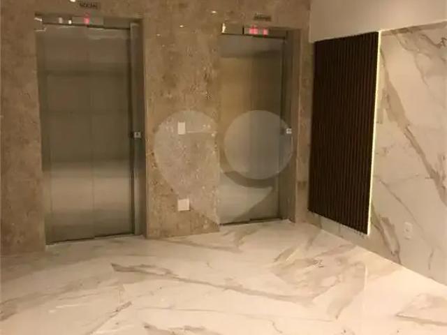 Apartamento para Locação em Santos/SP Embaré 2 Quartos