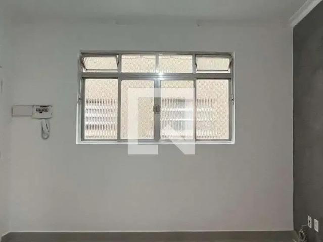Apartamento para Locação em Santos/SP Embaré 2 Quartos