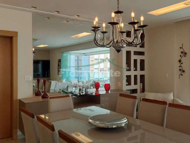 Apartamento para Locação em Santos/SP Embaré 4 Quartos