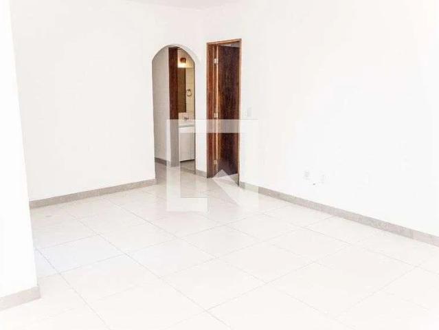 Apartamento para Locação em Salvador/BA Caminho das Árvores 4 Quartos