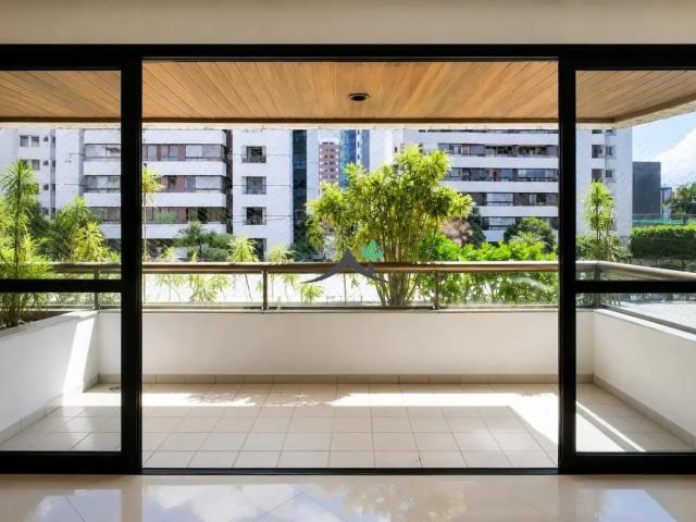Apartamento para Locação em Salvador/BA Candeal 4 Quartos