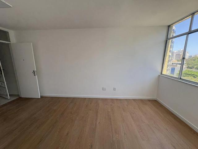 Apartamento para Locação em Salvador/BA Itaigara 3 Quartos