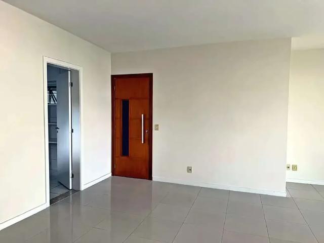 Apartamento para Locação em Salvador/BA Paralela 3 Quartos