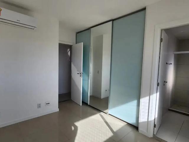 Apartamento para Locação em Salvador/BA Pituaçu 4 Quartos