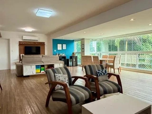 Apartamento para Locação em Salvador/BA Vitória 4 Quartos