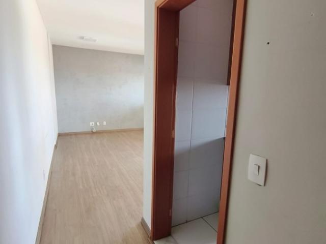 Apartamento para Locação, São José dos Campos / SP, bairro Jardim Veneza, 2 dormitórios, sendo 1 suíte, 2 vagas de garagem, área total 70 m²