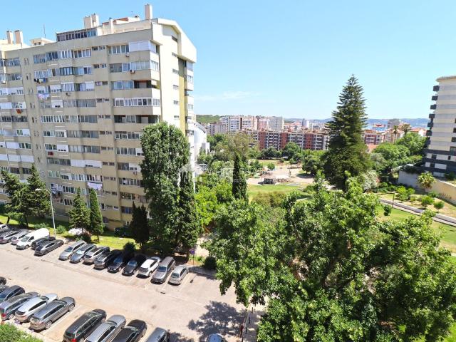 Apartamento, para venda, Oeiras Algés, Linda A Velha e Cruz Quebrada Dafundo
