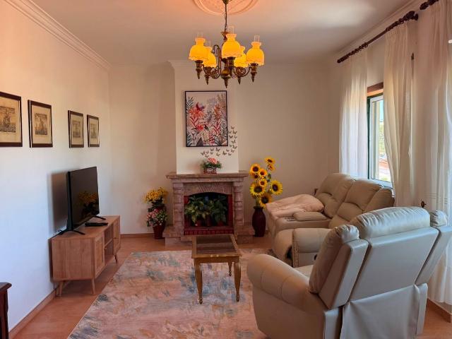 Apartamento com Garagem Em Excelentes Condições