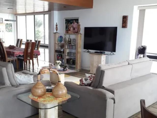 Apartamento para venda com 345 metros quadrados com 4 quartos
