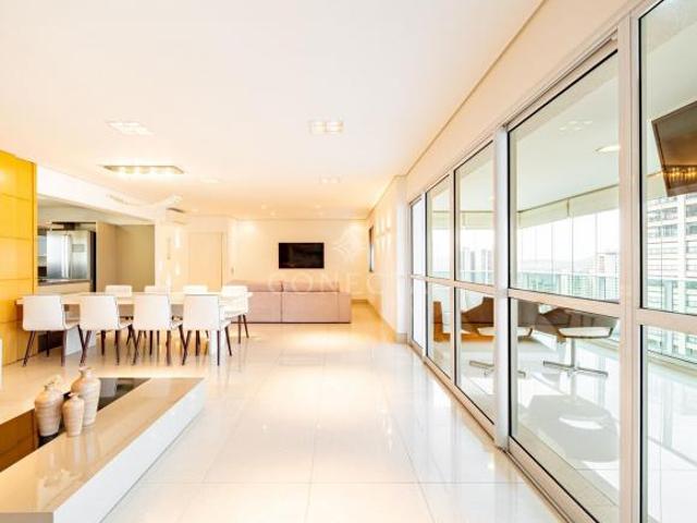 Apartamento para Venda com 3 Quartos no Essência