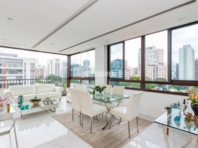 Apartamento para venda com 3 quartos, sendo 2 suítes, 153m²
