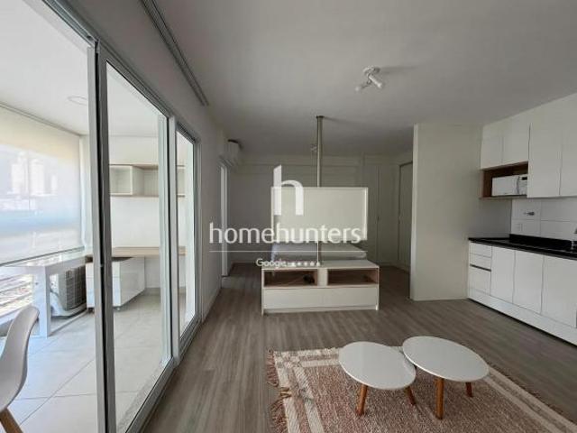 Apartamento para venda e aluguel em Centro de 46.00m² com 1 Quarto e 1 Garagem