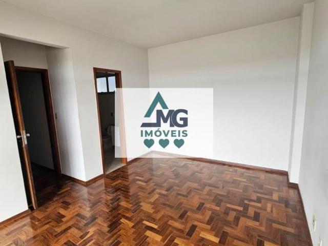 Apartamento para venda e aluguel em Centro, Três Corações