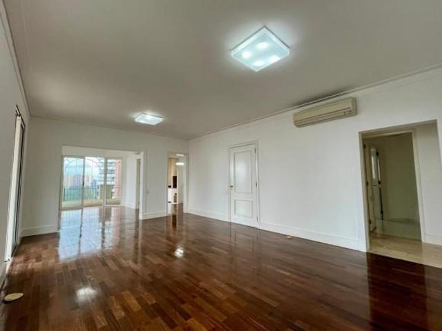 Apartamento para venda e aluguel em Jardim Fonte Do Morumbi de 266.00m² com 4 Quartos, 4 Suites e 4