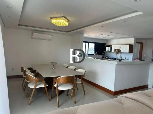Apartamento para Venda em Macaé/RJ Cavaleiros 4 Quartos