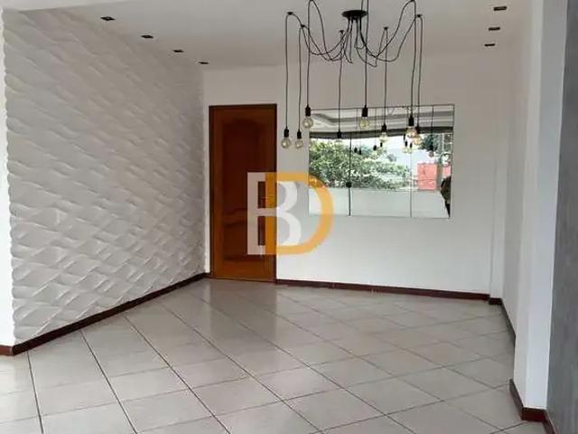 Apartamento para Venda em Macaé/RJ Cavaleiros 3 Quartos