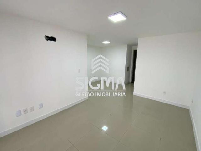 Apartamento para Venda em Macaé/RJ Cavaleiros 3 Quartos