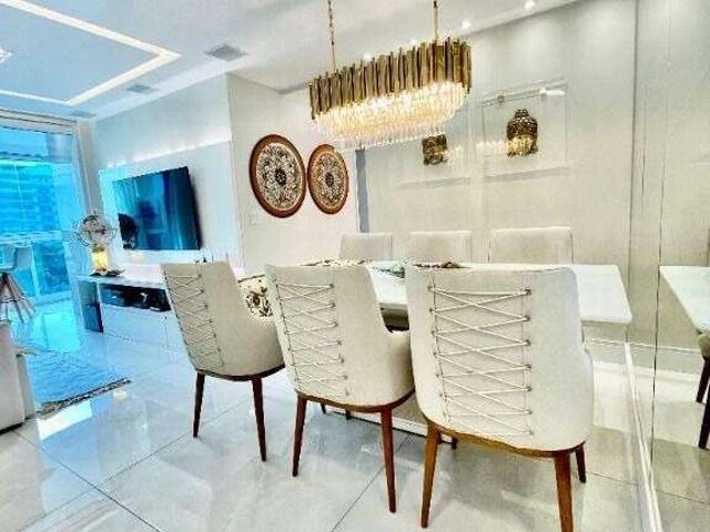Apartamento para Venda em Macaé/RJ Cavaleiros 3 Quartos