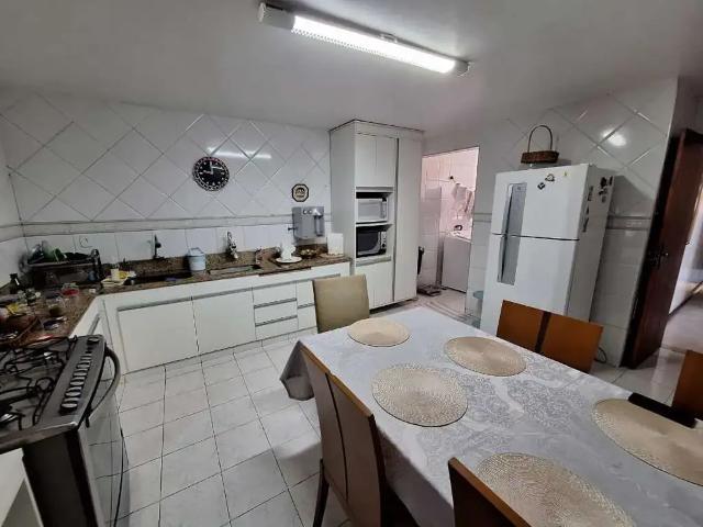 Apartamento para Venda em Macaé/RJ Cajueiros 3 Quartos