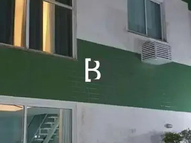 Apartamento para Venda em Macaé/RJ Centro 4 Quartos