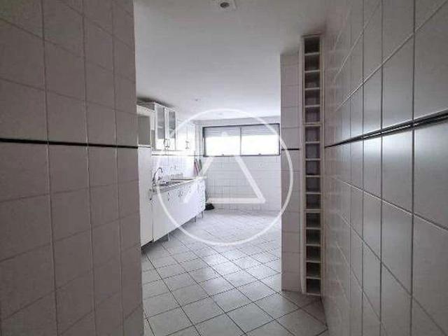 Apartamento para Venda em Macaé/RJ Glória 3 Quartos