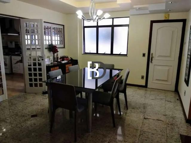 Apartamento para Venda em Macaé/RJ Imbetiba 4 Quartos