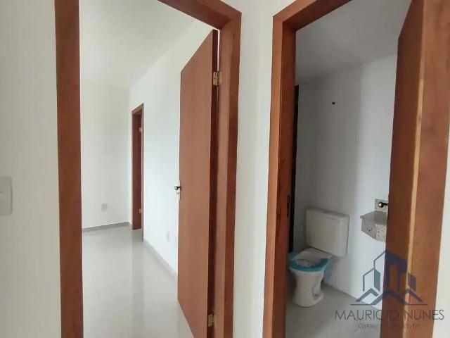 Apartamento para Venda em Macaé/RJ Lagoa 2 Quartos