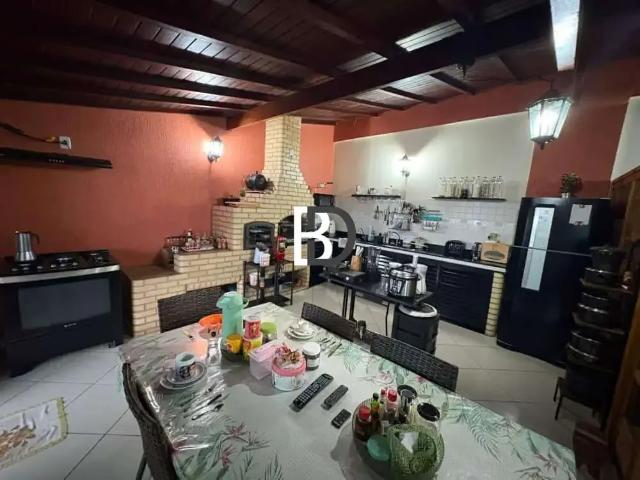 Apartamento para Venda em Macaé/RJ Sol e Mar 2 Quartos