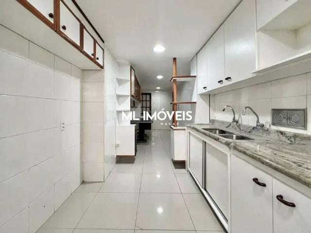 Apartamento para Venda em Macaé/RJ Praia Campista 4 Quartos