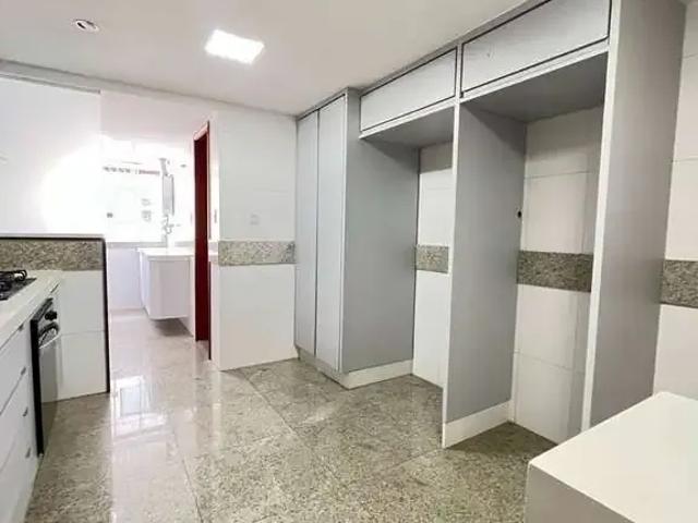 Apartamento para Venda em Macaé/RJ Praia do Pecado 3 Quartos