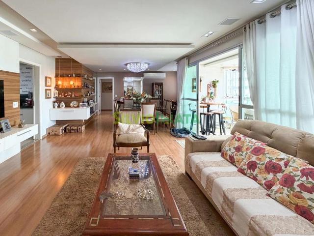 Apartamento para Venda em Maringá/PR Zona 07 3 Quartos