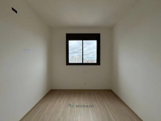 Apartamento para Venda em Maringá/PR Zona 03 3 Quartos