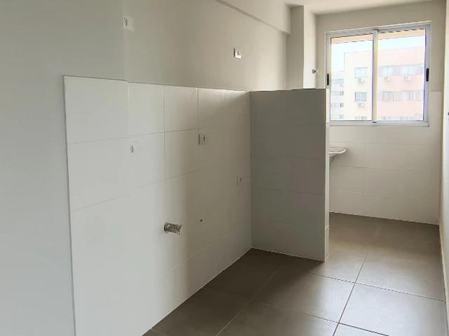 Apartamento para Venda em Maringá/PR Jardim das Estações 2 Quartos