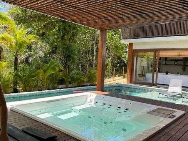 Casa / Sobrado em Condomínio para Venda em Mata de São João/BA Praia do Forte 5 Quartos
