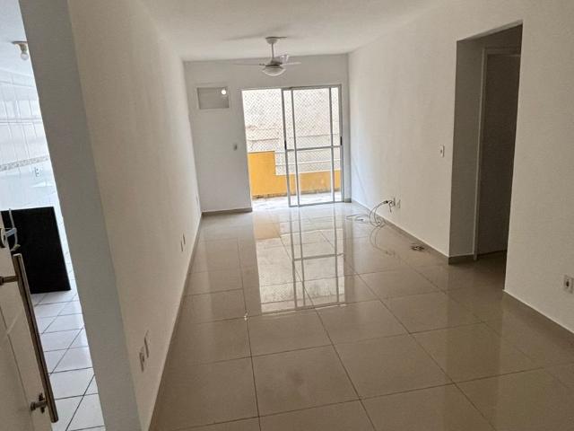 Apartamento para Venda em Mesquita/RJ Centro 2 Quartos