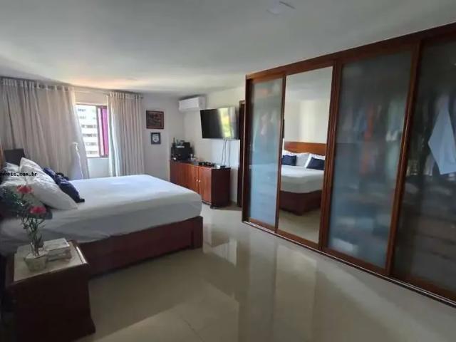 Apartamento para Venda em Natal/RN Rocas 5 Quartos